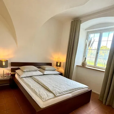 Schloss Welsdorf *