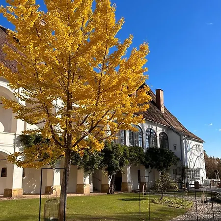 Schloss Welsdorf Apartment