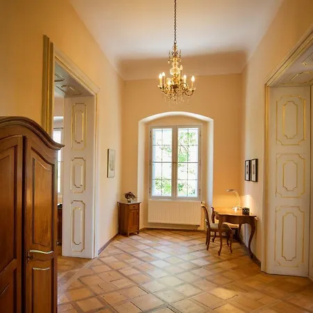 Schloss Welsdorf Apartment